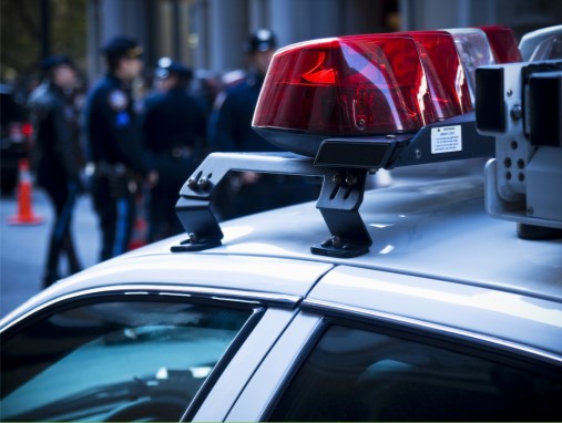 lights on top of police cruise