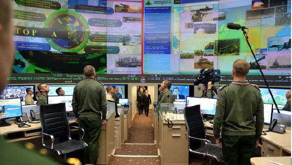 Meeting on commissioning defense industry goods in a Russian command center
