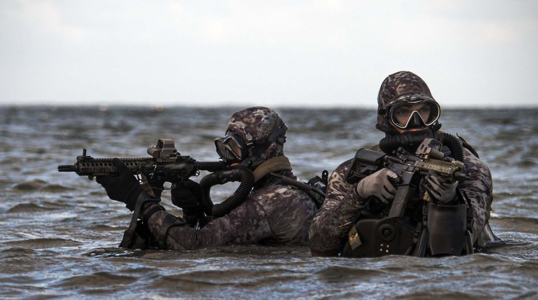 A member assigned to Naval Special Warfare Group 2 conducts military dive operations off the East Coast of the United States. (U.S. Navy photo by Senior Chief Mass Communication Specialist Jayme Pastoric/Released). The appearance of US Department of Defense (DOD) visual information does not imply or constitute DoD endorsement.